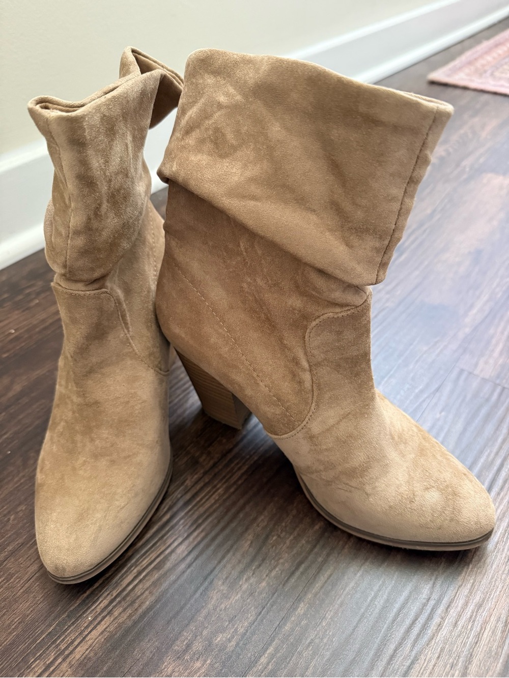 Suede Mid-Calf Slouch Heel Boots - Tan